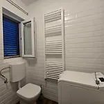 House Bianca * Gabonjin