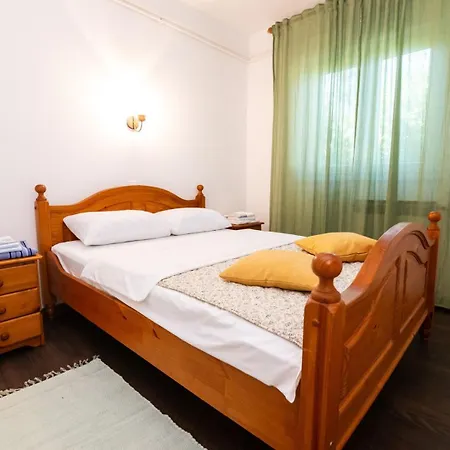 House Bianca Gabonjin
