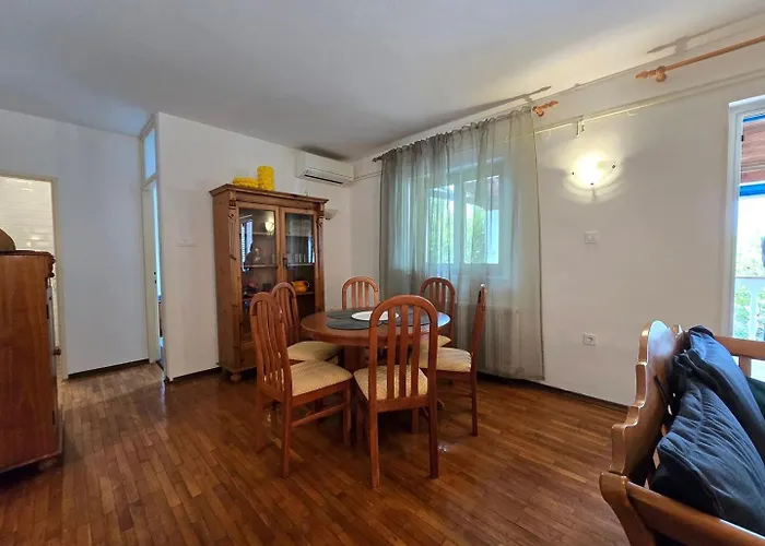 House Bianca Gabonjin